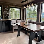 Fjellgla Tretopphytte Holo
