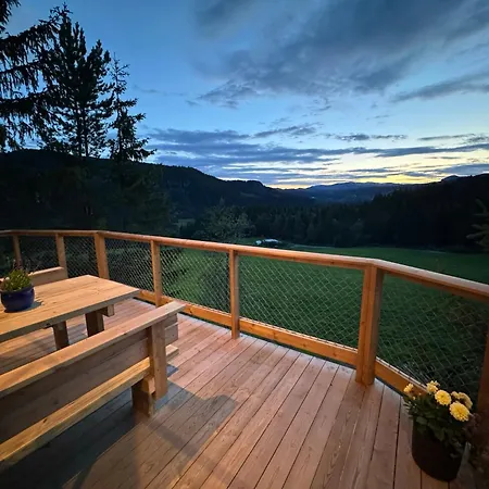 Fjellgla Tretopphytte Holiday home Holo